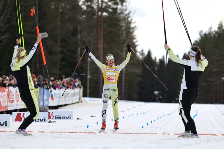 AT Ski Team hiihti naisten viestivoittoon Iisalmessa