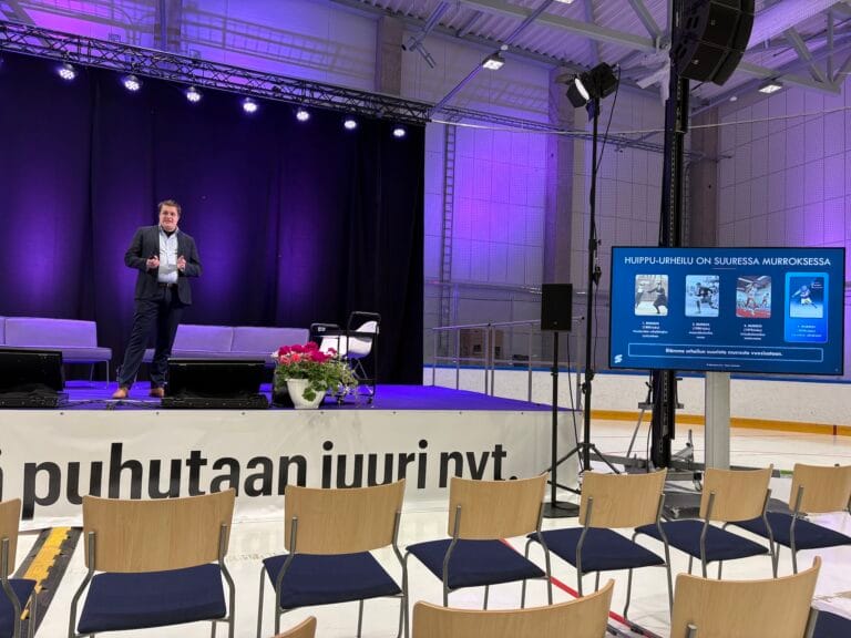 tekoälyä Joonas Wallenius